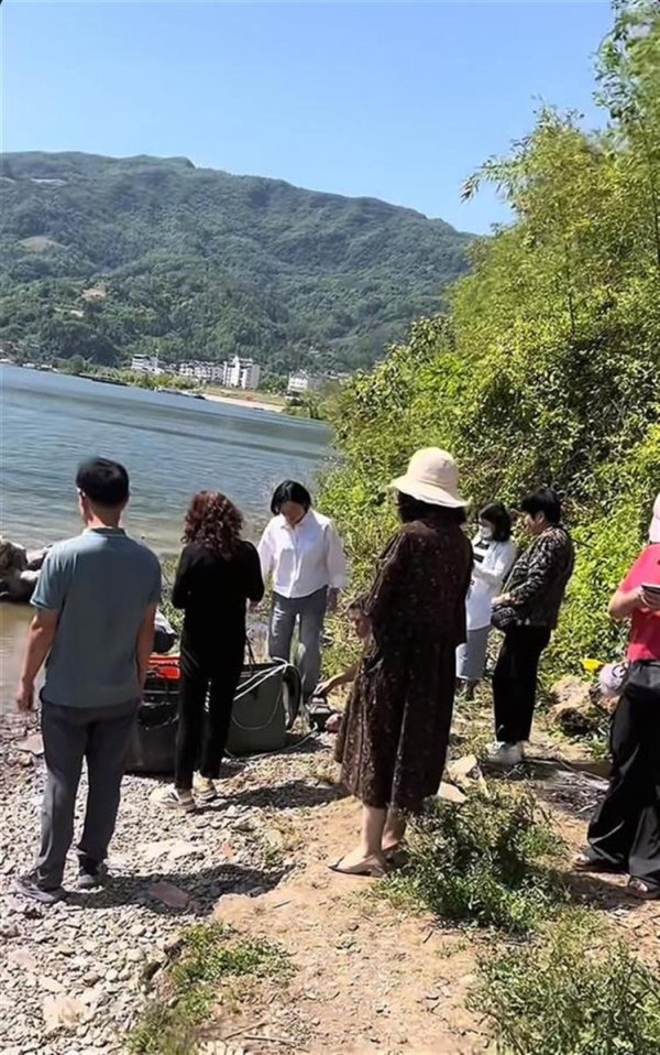 容新策略 陕西安康有人往汉江里放生珍珠鳖，渔政部门：已联系当事人，会公布处理结果